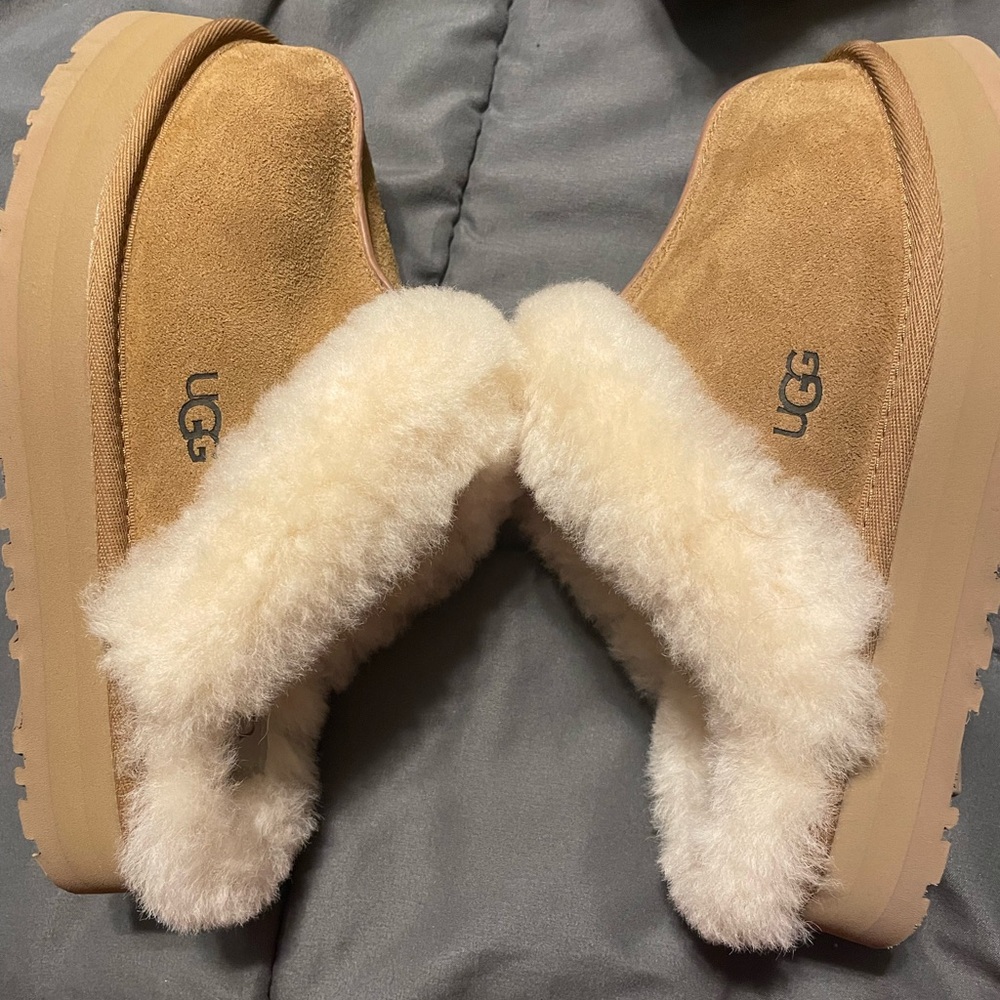 UGG Women's Tan and Cream Fluffy Slippers